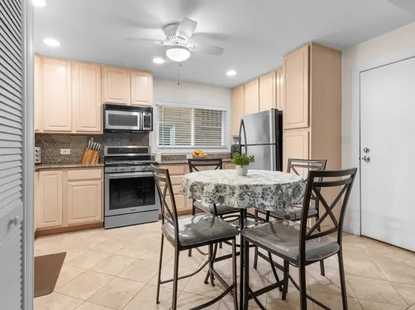 7818 W 26th ST #1N, North Riverside, IL 60546