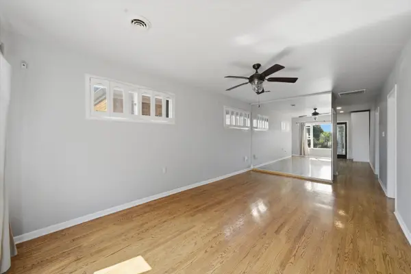 2928 N Mobile AVE, Chicago, IL 60634