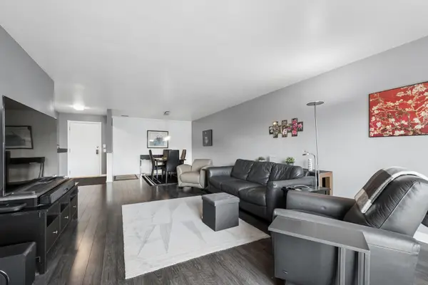 7201 N LINCOLN AVE #403, Lincolnwood, IL 60712