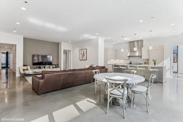 900 W Washington BLVD #202, Chicago, IL 60607