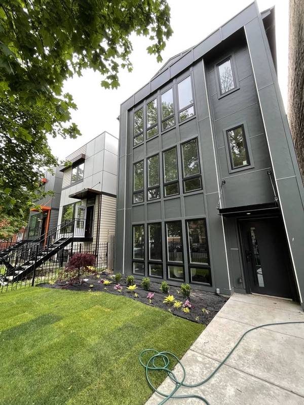 6150 S Saint Lawrence AVE, Chicago, IL 60637
