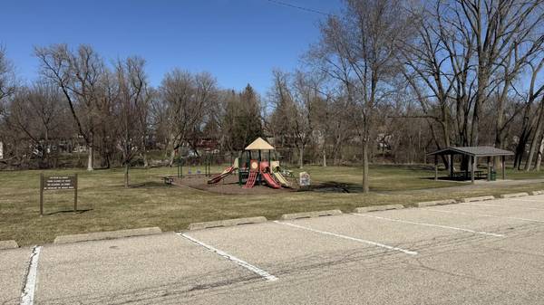 Lot 1 E Hilltop BLVD, Mchenry, IL 60050