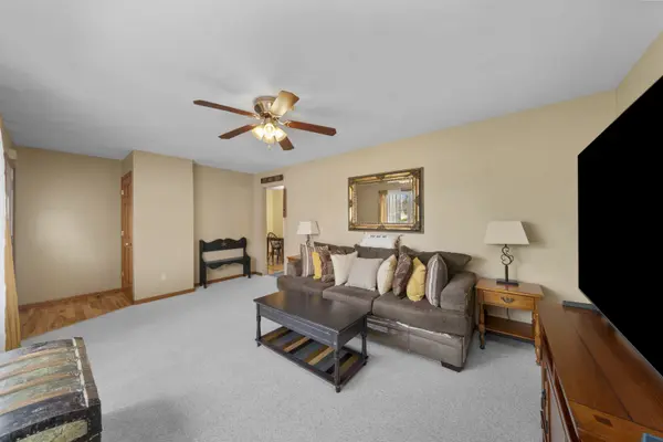 924 Suzy ST, Sandwich, IL 60548