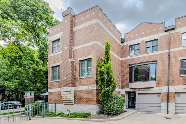 2730 N GREENVIEW AVE #M, Chicago, IL 60614