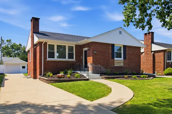 10251 Kent ST, Westchester, IL 60154