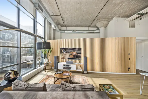 900 N Kingsbury ST #975, Chicago, IL 60610