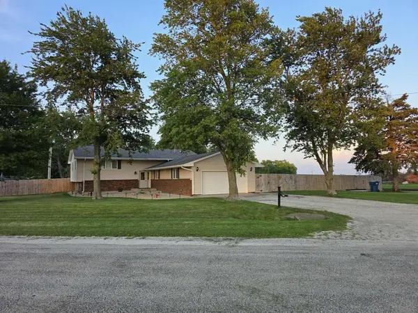 102 E West ST, Anchor, IL 61720