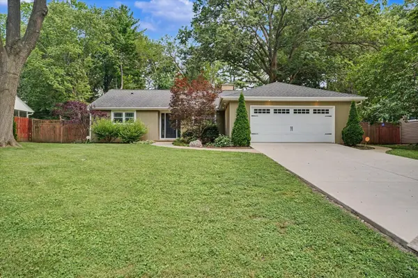 706 La Sell DR, Champaign, IL 61820