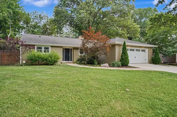 706 La Sell DR, Champaign, IL 61820