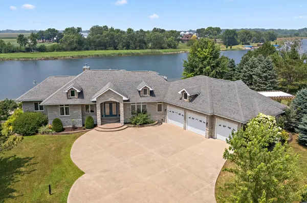 8726 E Goodfarm RD, Gardner, IL 60424