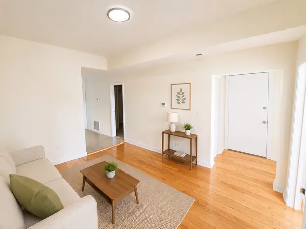 3133 W Augusta BLVD #2E, Chicago, IL 60622