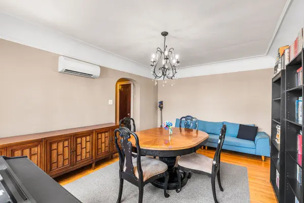 6209 N Mozart ST #3S, Chicago, IL 60659