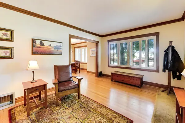 203 N Haddow AVE, Arlington Heights, IL 60004