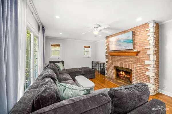 403 S 13th AVE, St. Charles, IL 60174