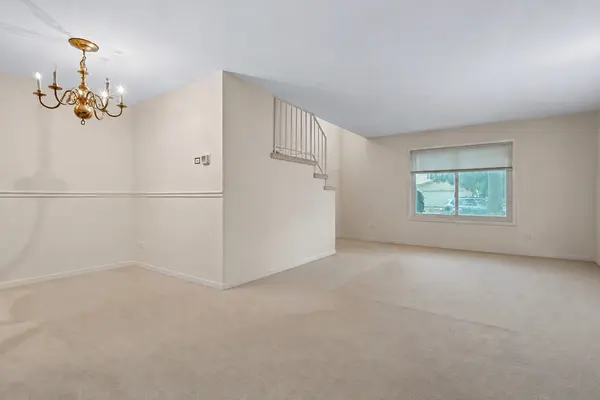 2593 Yellow Star ST, Woodridge, IL 60517