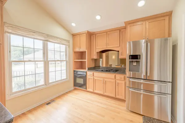 9 Wysteria DR, Olympia Fields, IL 60461