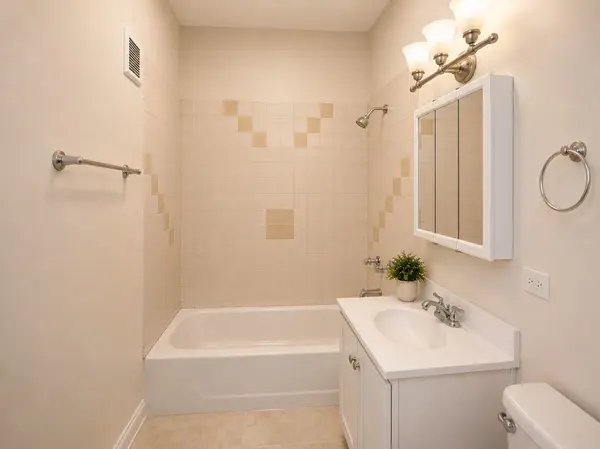 3221 W Division ST #1S, Chicago, IL 60651