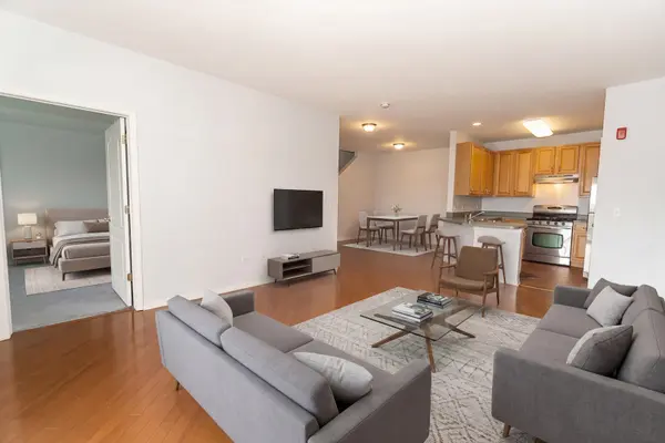 1299 W Lake ST #302, Addison, IL 60101