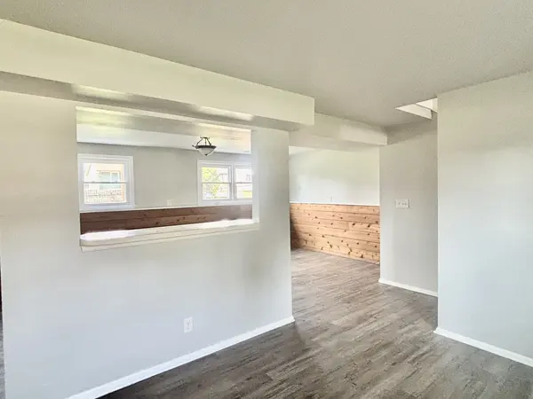 621 W 8th ST, Belvidere, IL 61008
