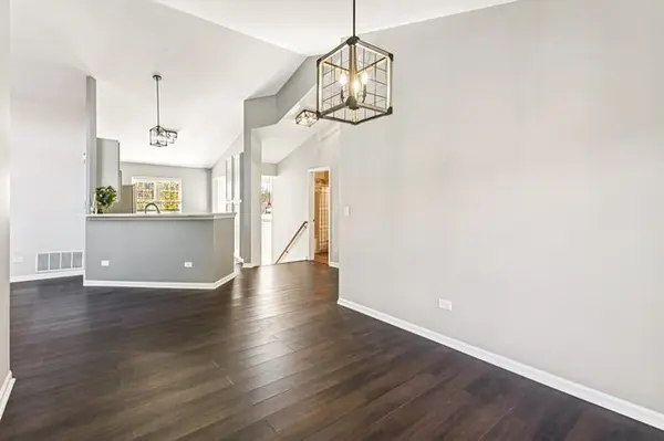 2227 Waterleaf CT #203, Naperville, IL 60564