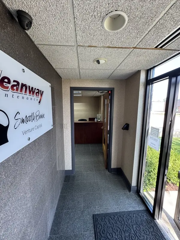 1016 Lunt AVE, Schaumburg, IL 60193
