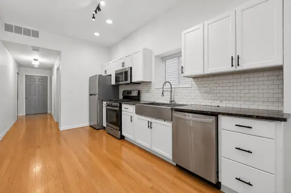 3115 N Oakley AVE #1, Chicago, IL 60618