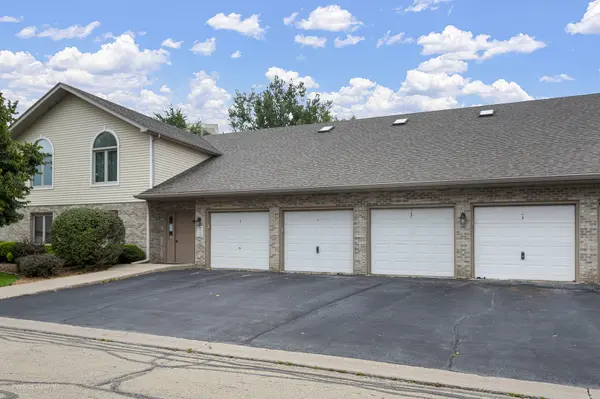 196 SAENZ LN #D, Joliet, IL 60436
