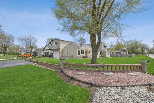 117 Sunrise AVE, Willowbrook, IL 60527