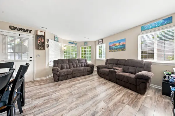 59 N Macgillis DR #59, Round Lake, IL 60073