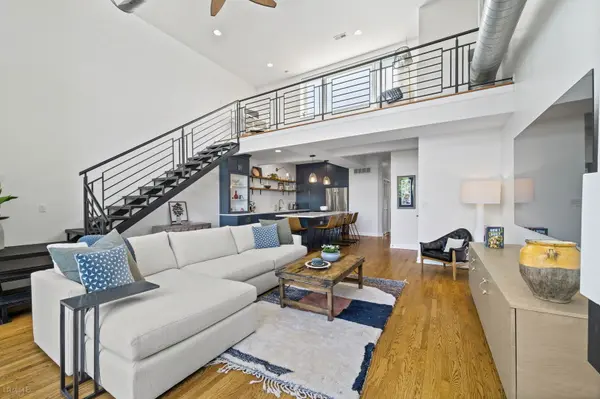 2003 W Superior ST #3E, Chicago, IL 60612