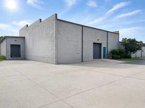 661 S Main ST, Crystal Lake, IL 60014