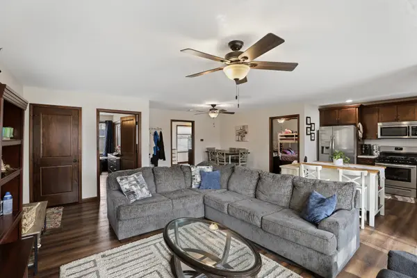 204 S Henry ST, Ashkum, IL 60911