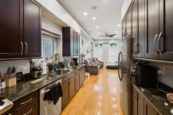 1409 W Ohio ST, Chicago, IL 60642