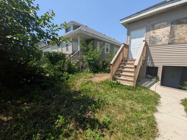 8001 S Laflin ST, Chicago, IL 60620