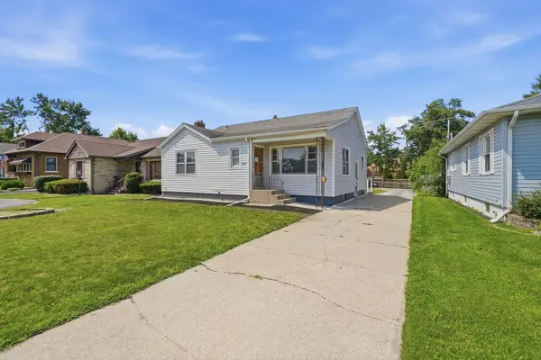 2642 RIDGE RD, Lansing, IL 60438
