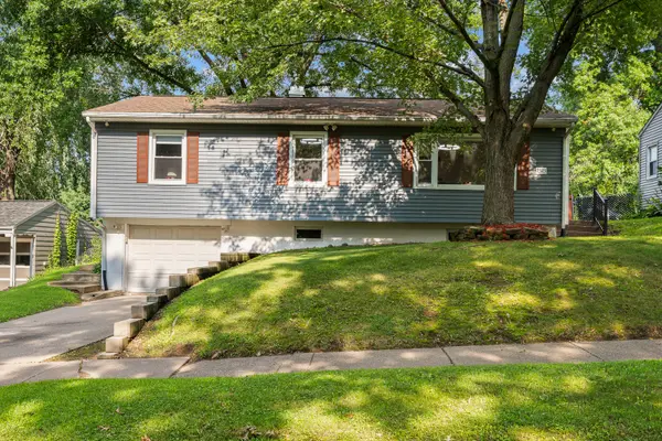 2523 Belle AVE, Davenport, IA 52803