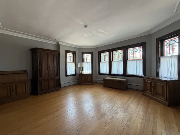 5501 N Parkside AVE, Chicago, IL 60630