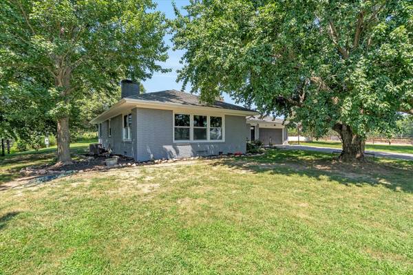 15825 322nd ST W, Illinois City, IL 61259