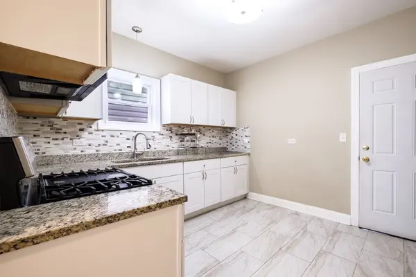 4825 W 28th ST, Cicero, IL 60804