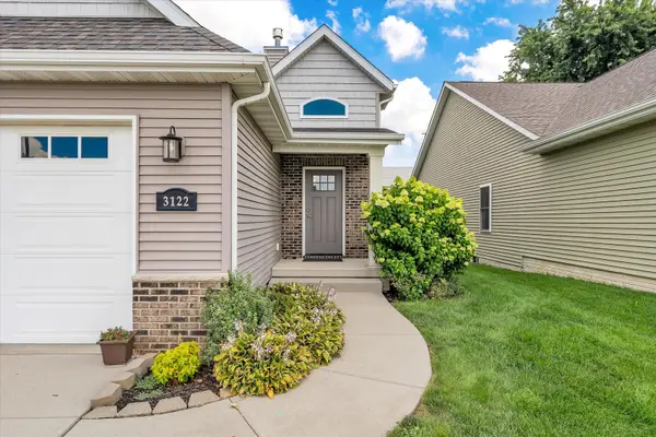 3122 W 34th ST, Davenport, IA 52806