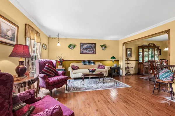 5306 W Winding Creek DR, Mchenry, IL 60050