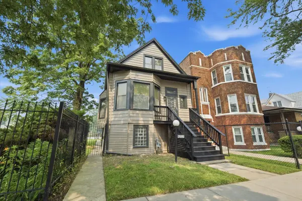9232 S Essex AVE, Chicago, IL 60617