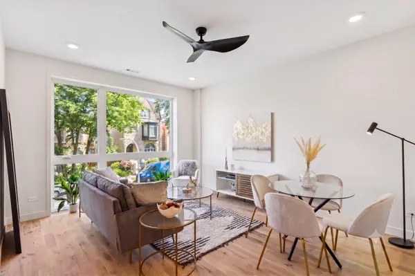 4206 S Calumet AVE #101, Chicago, IL 60653
