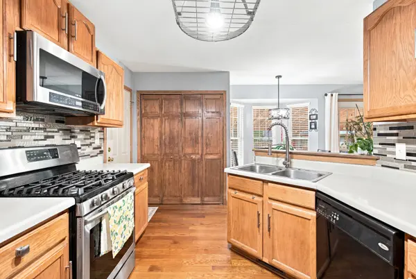 1209 Scott CT, Dekalb, IL 60115