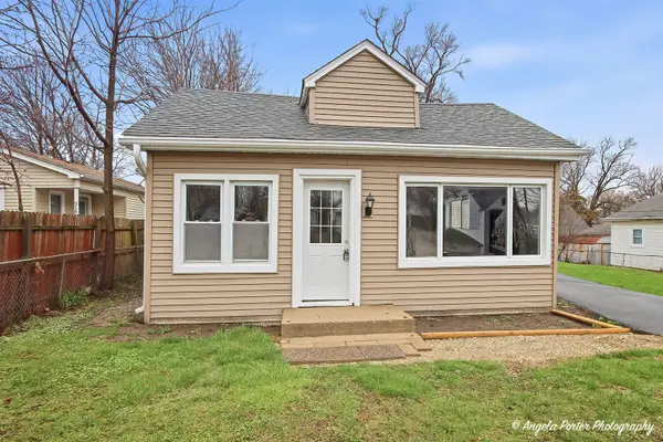 320 E WASHINGTON ST, Round Lake Park, IL 60073