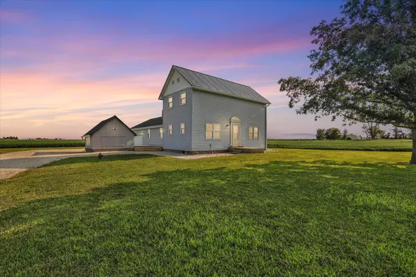 2055 County Road 2500 RD, Thomasboro, IL 61878