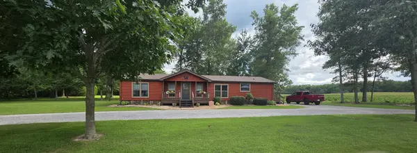 18371 Perry RD, Pittsburg, IL 62974