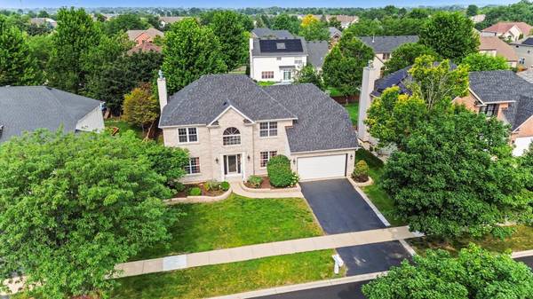 2095 Rockland DR, Aurora, IL 60503