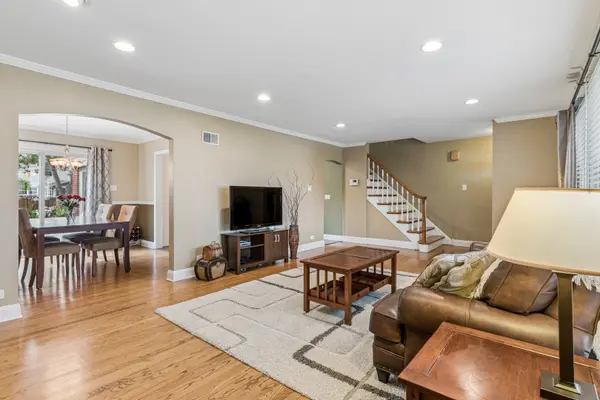 1705 Glenview AVE, Park Ridge, IL 60068