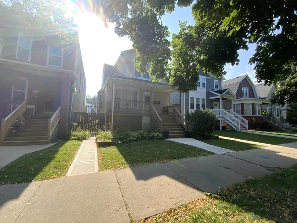 3704 N Drake AVE, Chicago, IL 60618